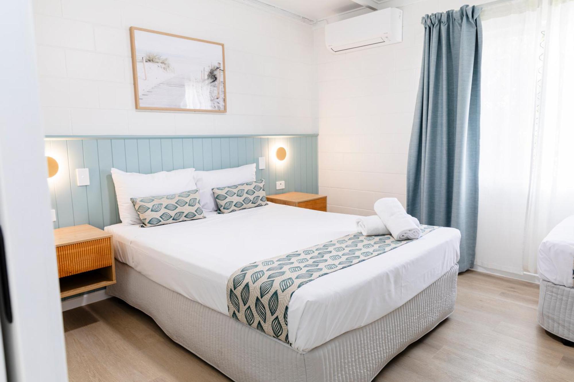Palm View Holiday Apartments Боуэн Экстерьер фото
