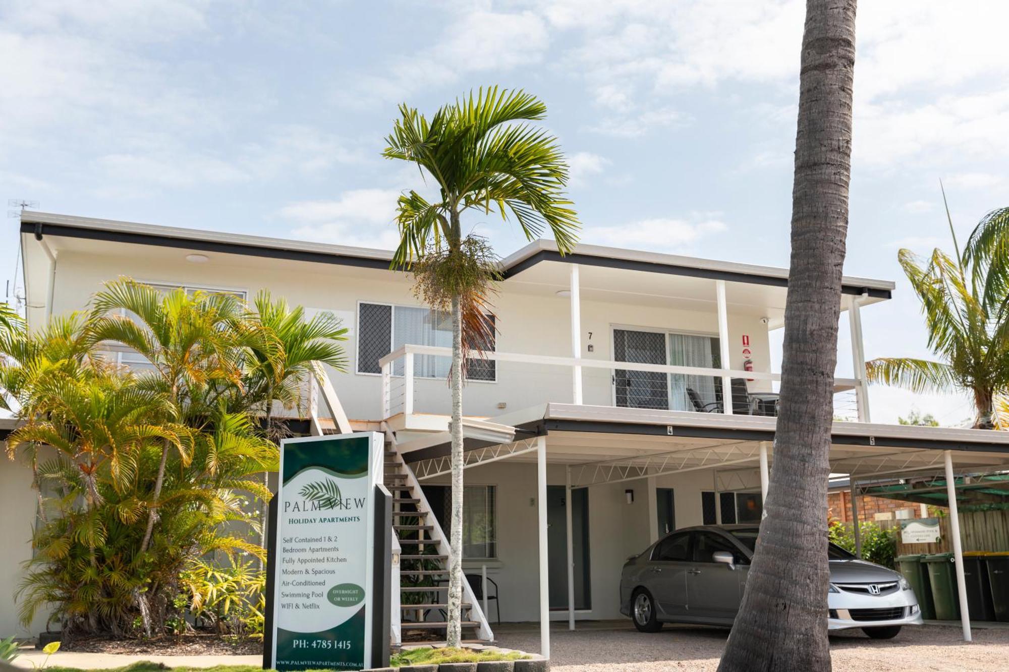 Palm View Holiday Apartments Боуэн Экстерьер фото