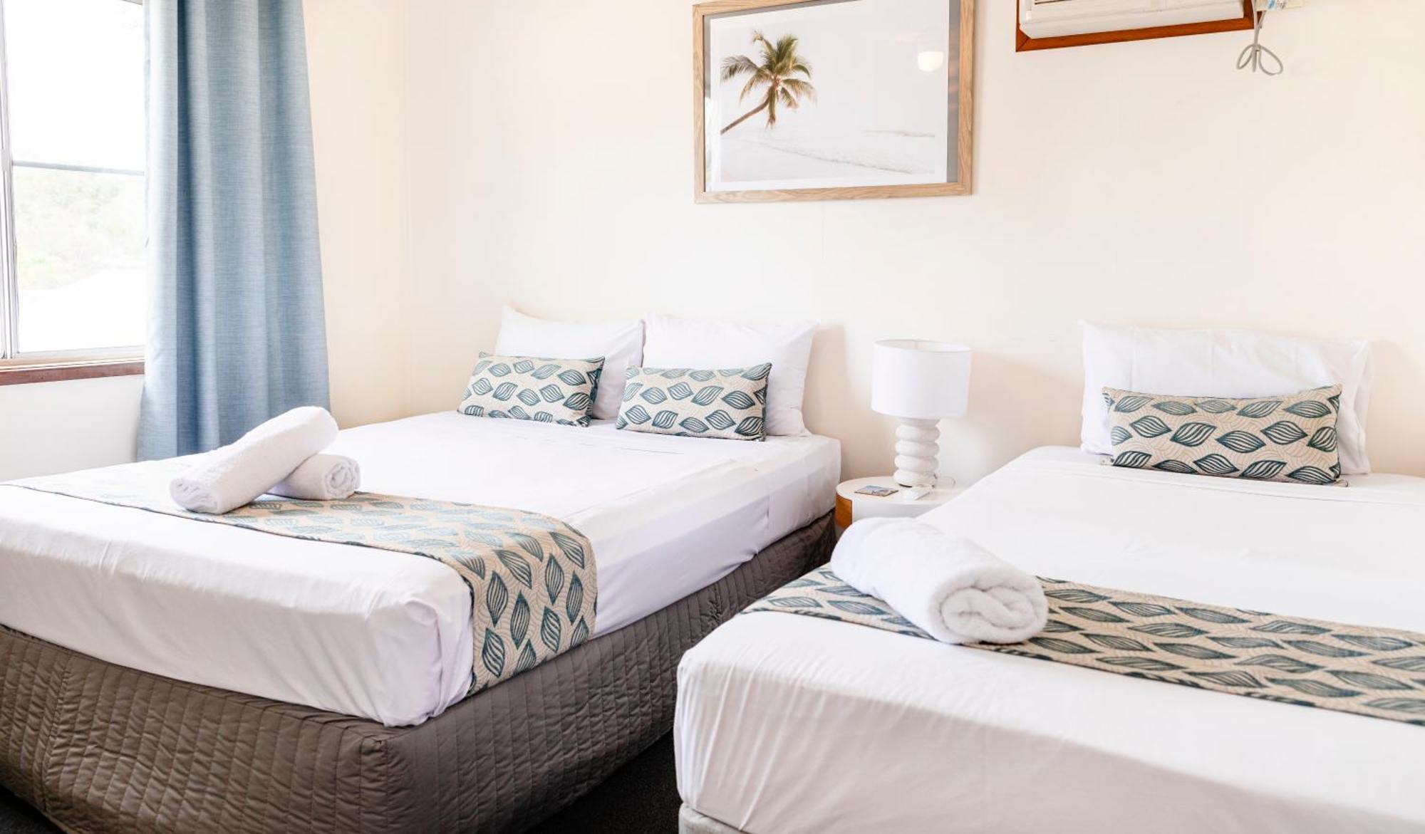 Palm View Holiday Apartments Боуэн Экстерьер фото